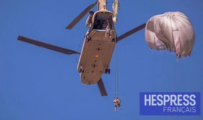 espagne 15 À la veille de la visite de Felipe VI à Sebta, un hélicoptère militaire survole la ville