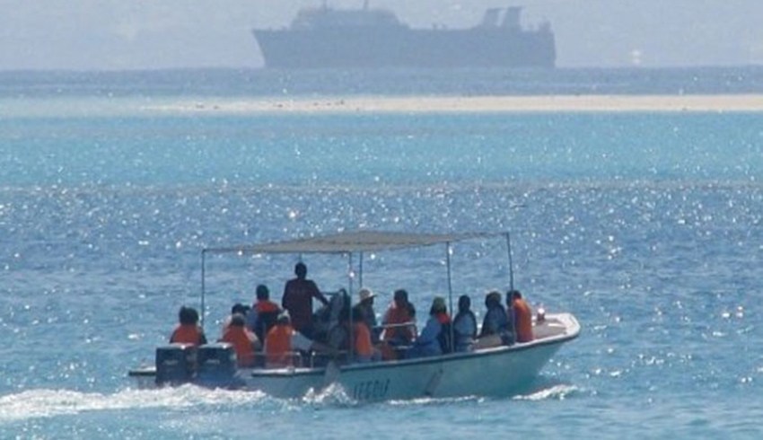 Sept migrants tunisiens secourus par la marine nationale à l'entrée du ...