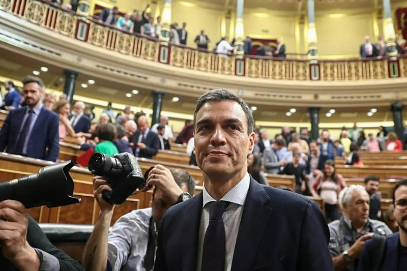 Espagne : Sanchez précipite les législatives, la droite en embuscade