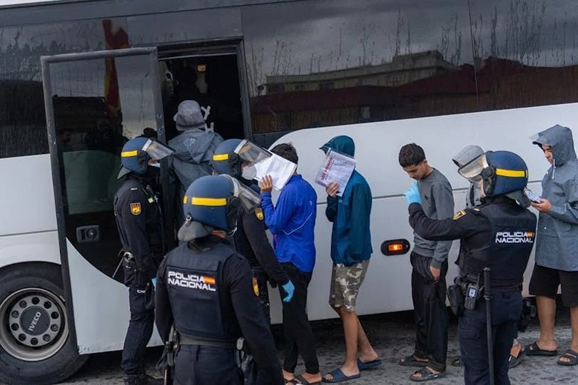 Sebta : une opération policière renvoie une douzaine de personnes au Maroc